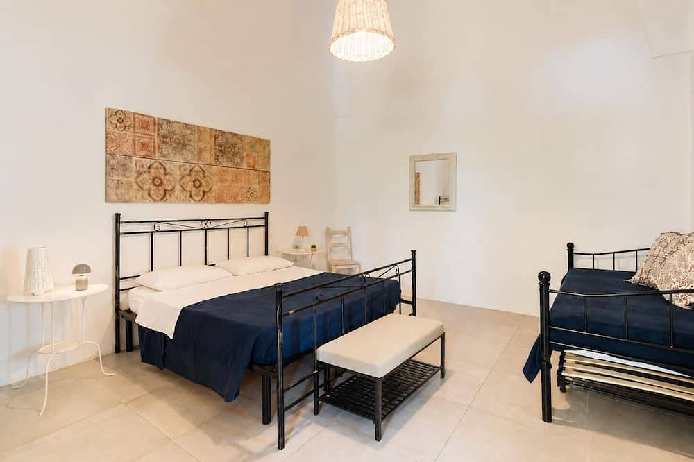 Villa con jardín jacuzzi cerca de Gallipoli in Taviano, Golfo de Tarento