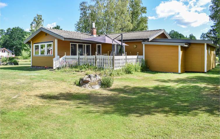 Hus för 4 Personer med terass in Småland