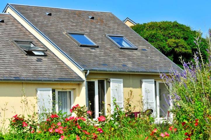 Parc de vacances pour 5 personnes, avec jardin ainsi que terrasse et piscine en Normandie - 4