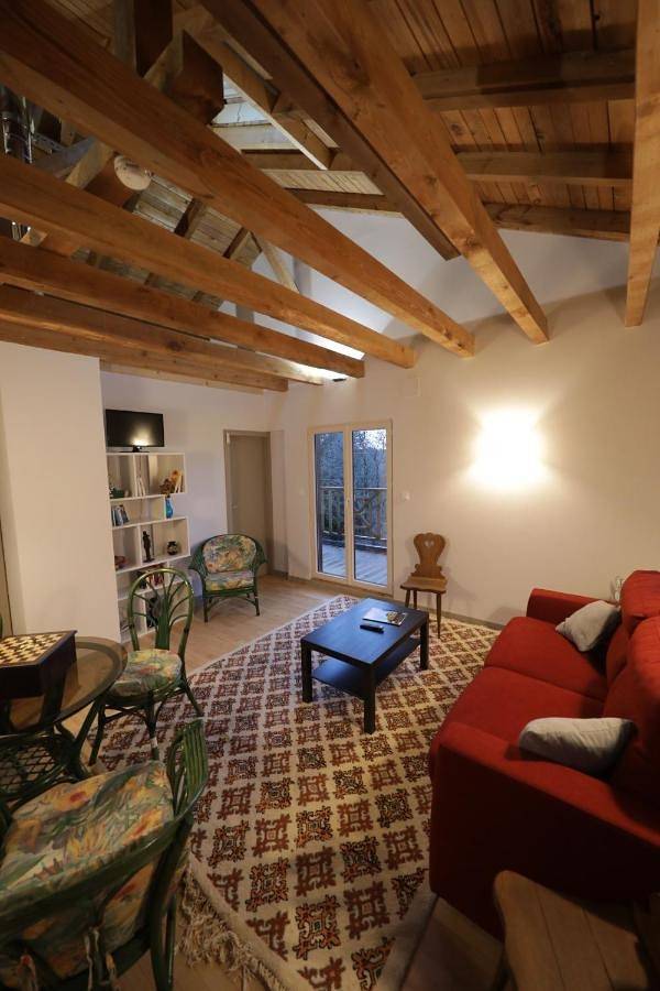Gîte pour 6 personnes, avec vue et jardin, adapté aux familles à Labaroche - 4