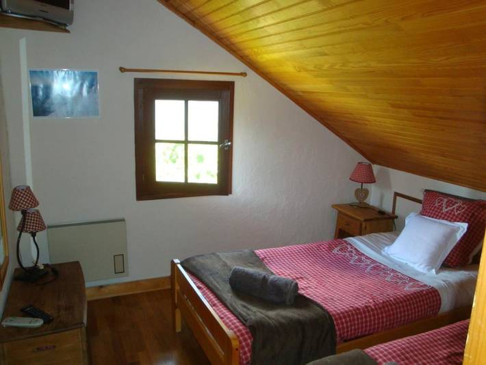 Location de vacances pour 2 personnes, avec jardin ainsi que jacuzzi et terrasse à Valdeblore - 3