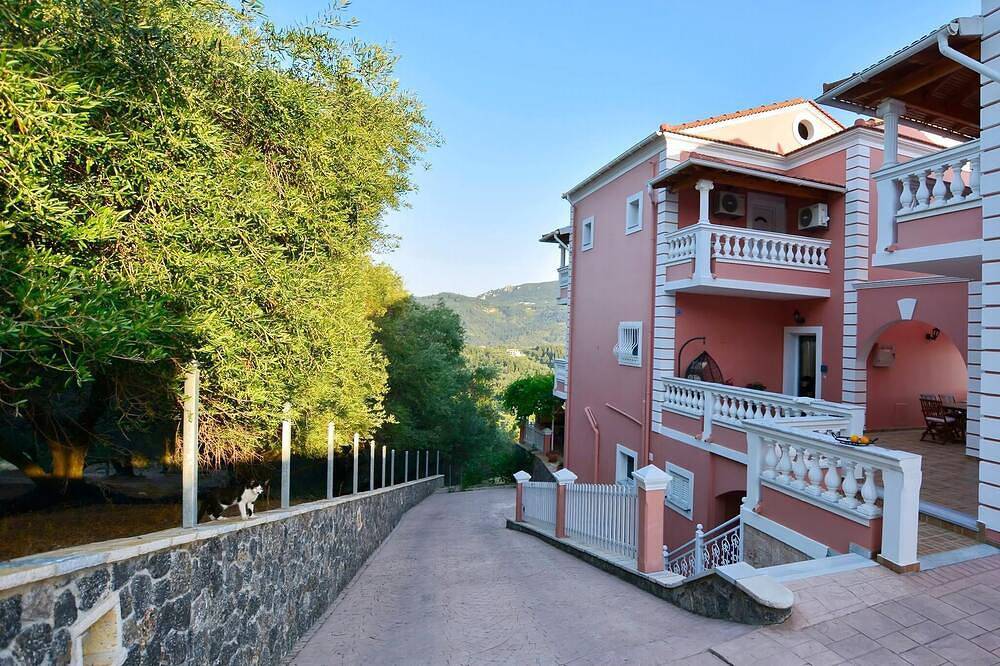 Tranquil Corfu Villa | 3 Bedrooms | Villa Chrinos | Gated Pool | Agios Georgios Pagon in Agios Georgios, Korfu
