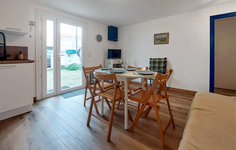 Gîte pour 4 personnes, avec terrasse et jardin dans Plage de la Grande Conche - 2