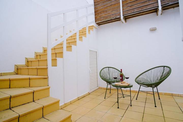 Location de vacances pour 6 personnes, avec terrasse ainsi que piscine et vue, animaux acceptés dans Marmelete - 4