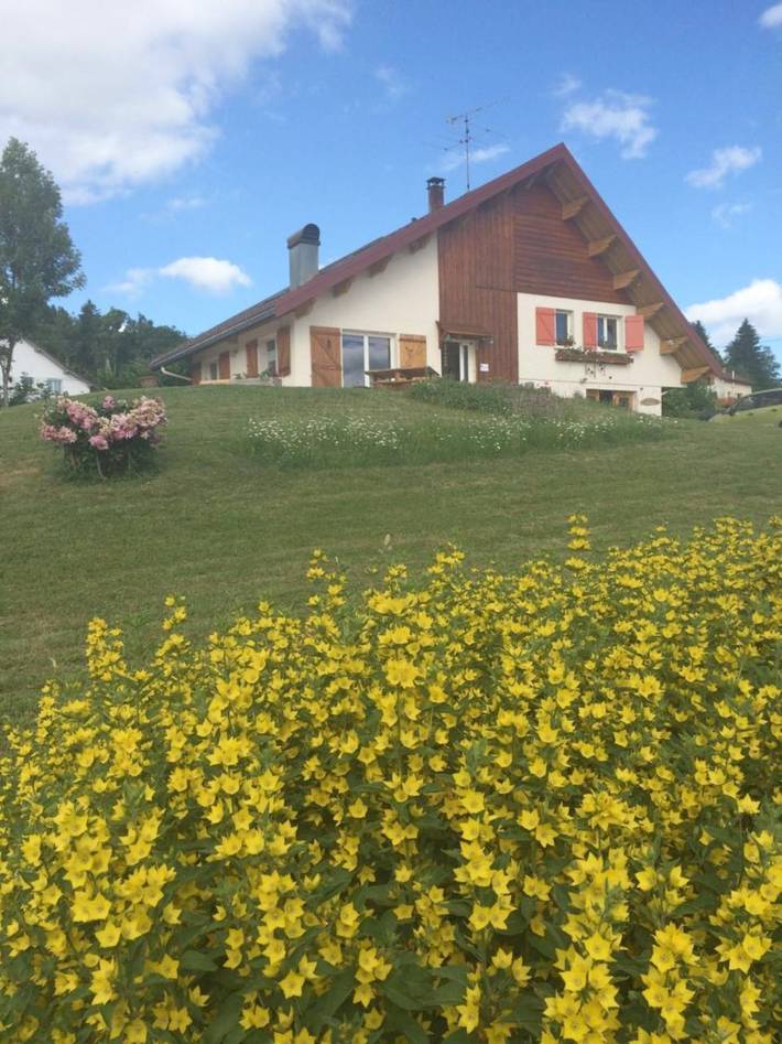 Chambre d’hôte pour 5 personnes, avec Terrasse ainsi que Jardin et Vue