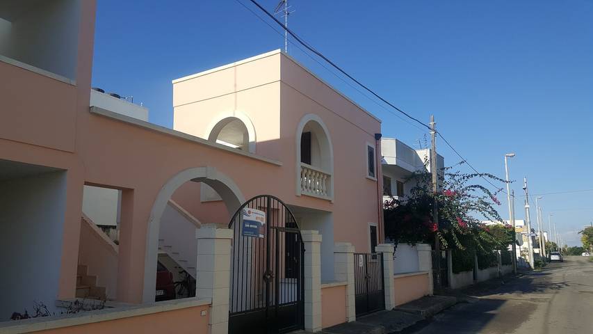 Casa vacanza per 4 persone, con giardino, adatto a famiglie con bambini - 1