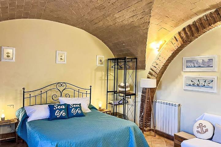 Apartamento entero, Fattoria Palazzeta in Mazzanta, Cecina (desambiguación)