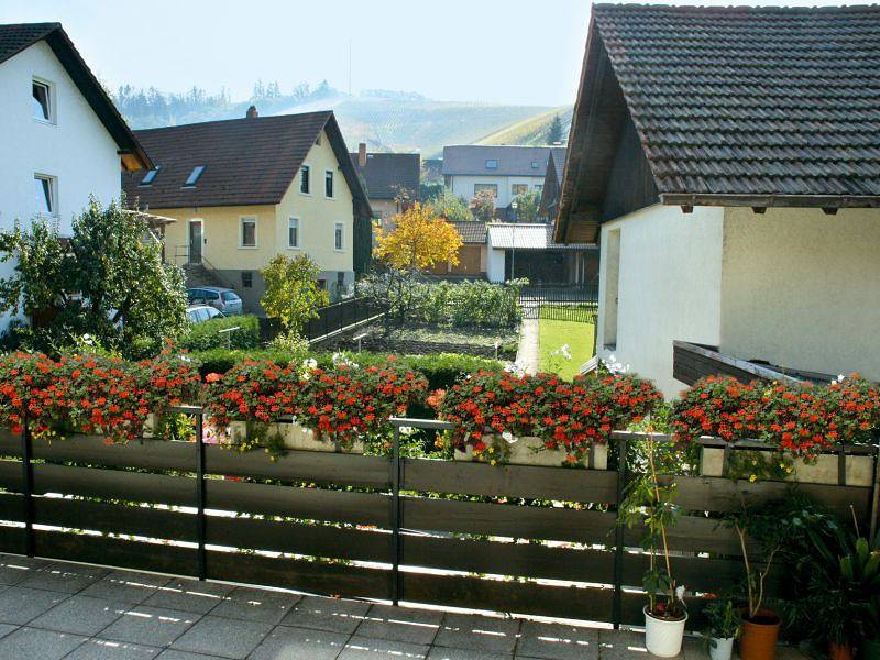 Gästehaus Benz-Hund - Doppelzimmer mit Wc und Dusche in Durbach, Mittlerer Schwarzwald