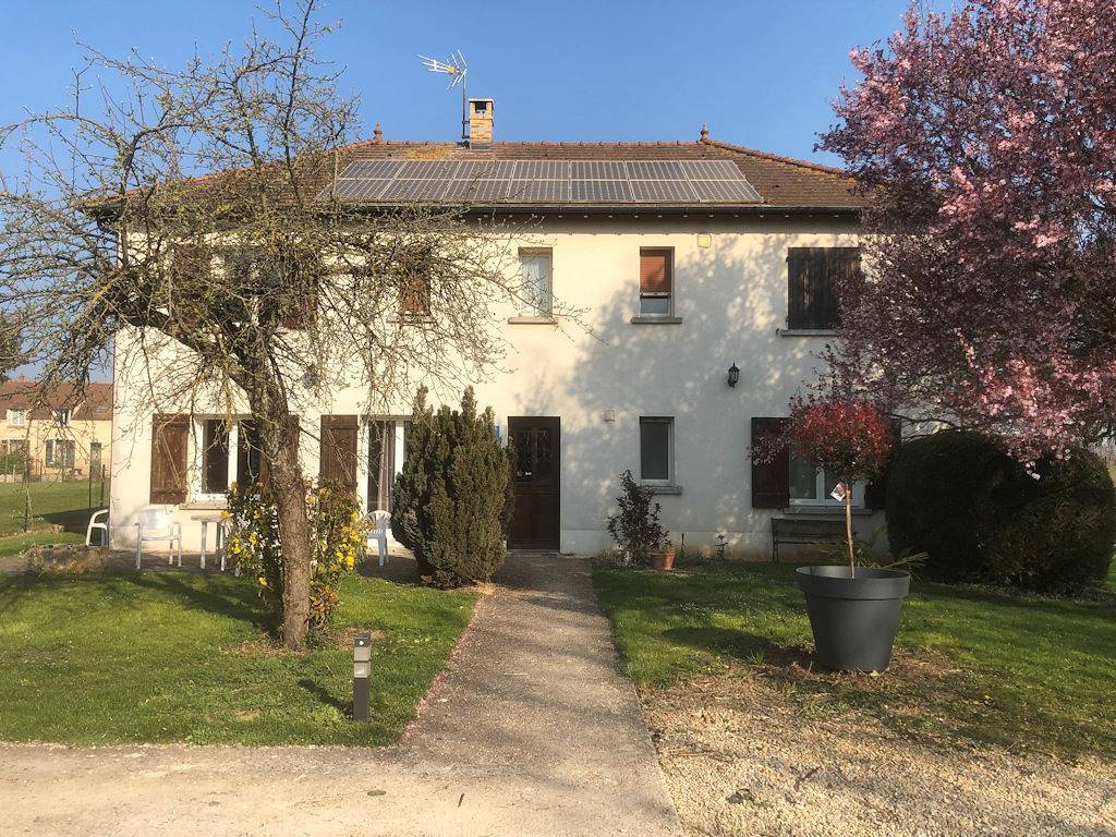 Bienvenue aux 5 Couleurs - Chambre verte in La Motte-Tilly, Aube
