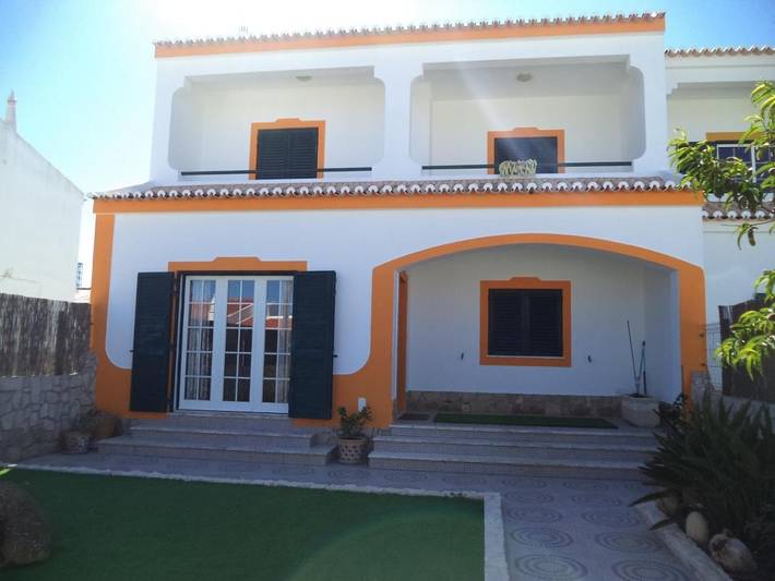 Apartamento para 8 personas, con Balcón y Terraza además de Jardín y Vistas en Sagres