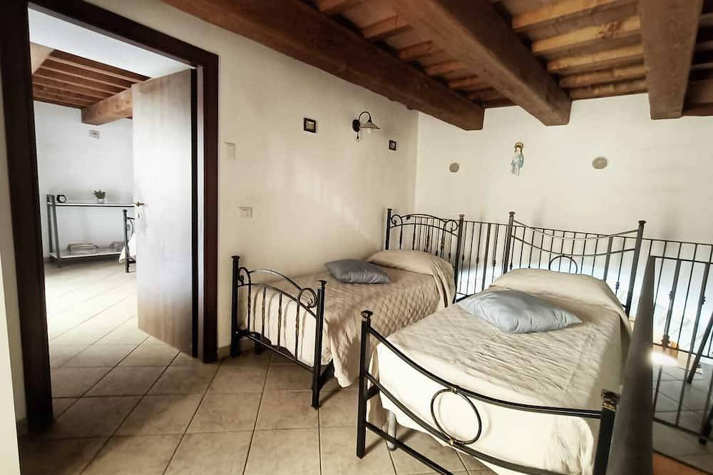 Appartamento intero, Casa Vacanze Sotto Piazza in Gualdo Tadino, Perugia e dintorni
