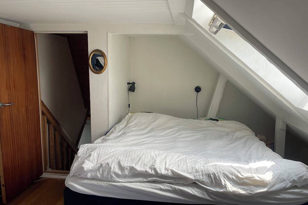 Cozy family home with a large yard, a barbecue area, and close to Copenhagen. in Hvidovre, Hovedstaden