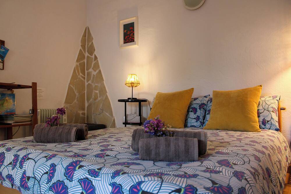 Entire apartment, Quiet Apartment Among Gardens in Guajara, San Cristóbal de La Laguna