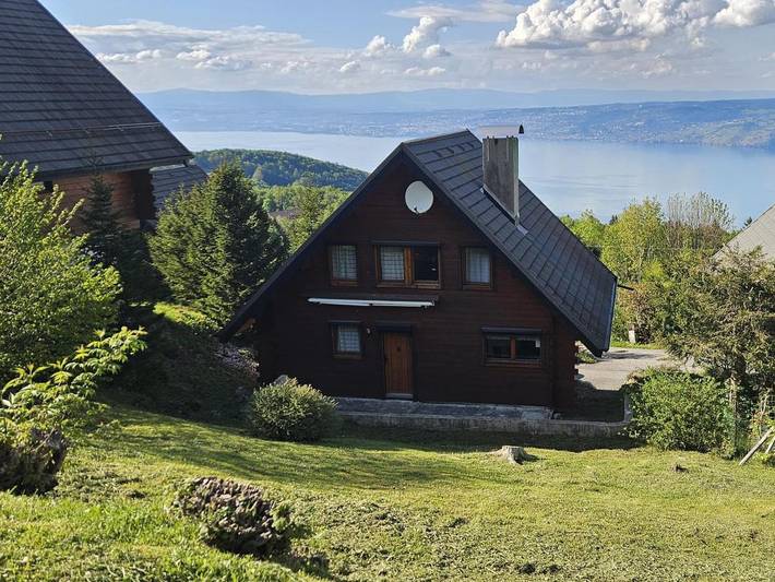 Casa rural para 8 personas, con vistas al lago además de vistas y terraza, Se admiten mascotas - 1