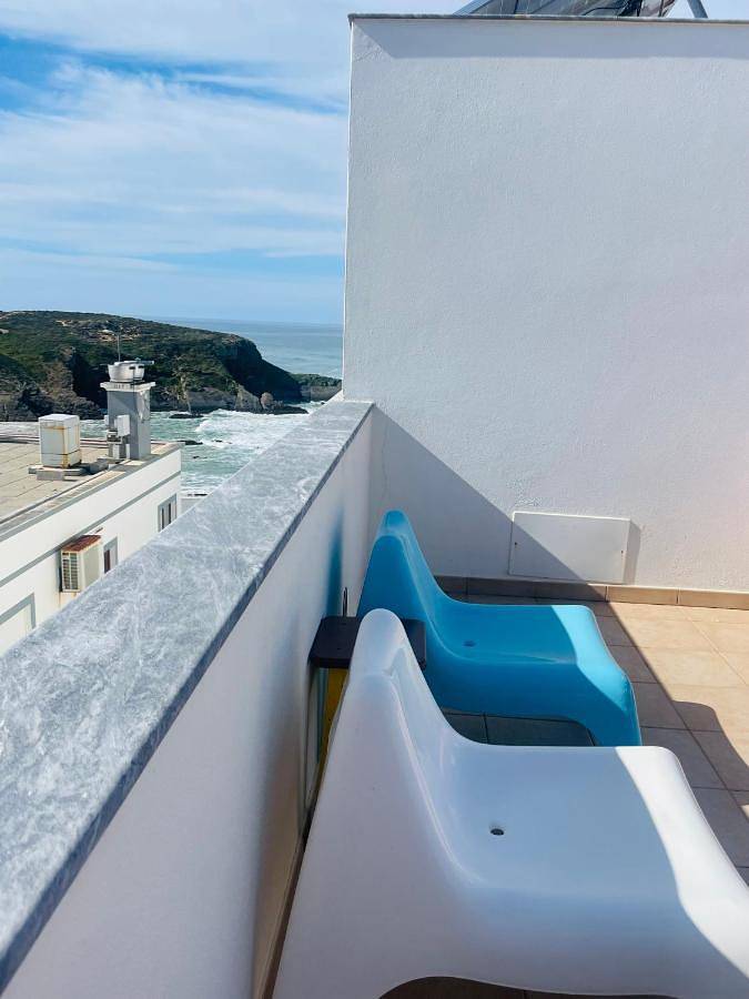 Sunset Beach House in Zambujeira do Mar, Costa Alentejana