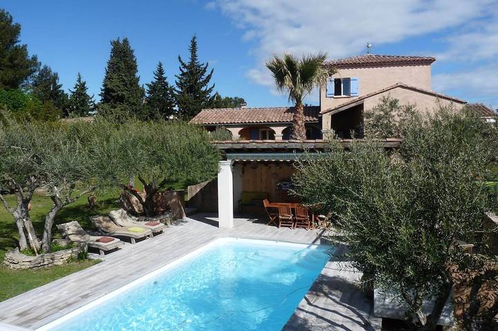 Chalet para 6 personas, con terraza y jardín - 1