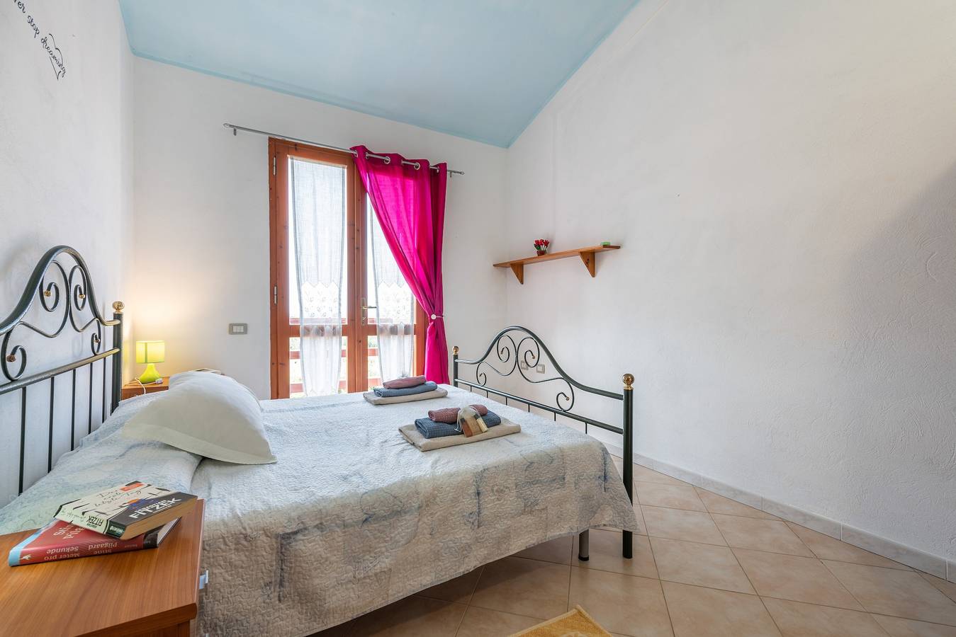 Casa de vacaciones "Villa Leonardo Sud Sardegna" con vistas al mar, terraza privada y Wi-Fi in Chia, Domus De Maria