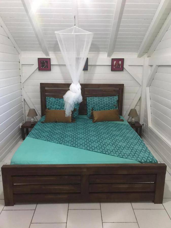 Gîte pour 2 personnes, avec vue et terrasse dans La Soufrière - 4