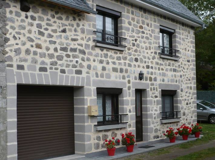 Gîte pour 5 personnes, avec terrasse et jardin, animaux acceptés - 1