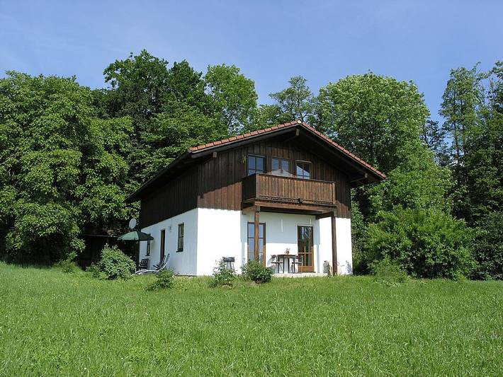 Bauernhof für 4 Personen, mit Balkon und Terrasse sowie Garten in Gstadt am Chiemsee
