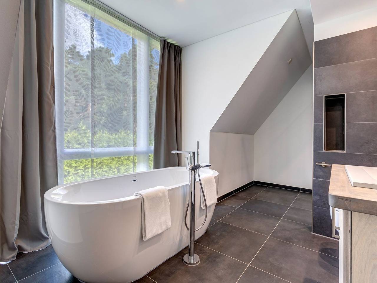 Ferienhaus Waldoase 01 mit Sauna, Kamin und 800 m zum Sandstrand in Karlshagen in Karlshagen, Usedomer Norden