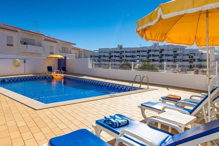Aparthotel para 5 pessoas, com Varanda e Terraço e ainda Jardim and Piscina em Albufeira