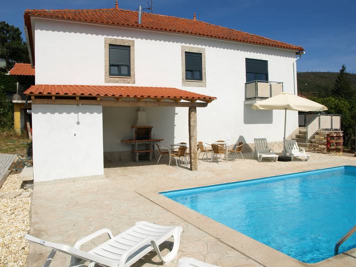 Location de vacances pour 10 personnes, avec terrasse et jardin, animaux acceptés dans Caminha - 2