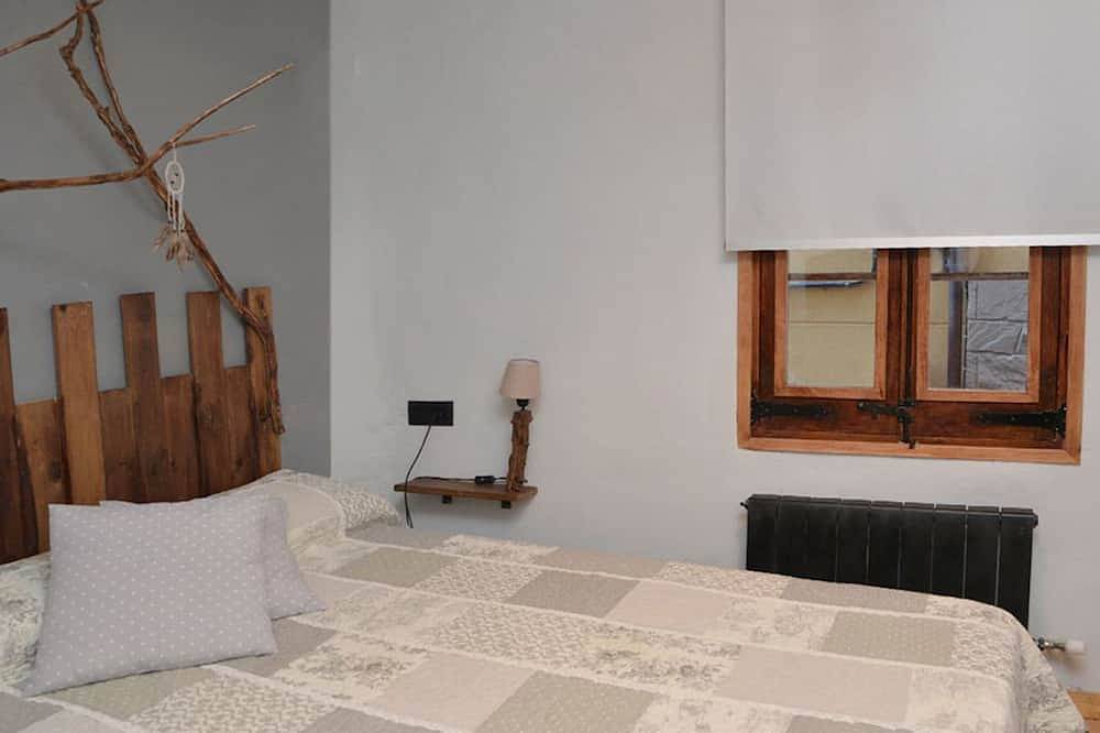 Ganze Wohnung, Rustikal-moderne Wohnung für 6 Personen - Pobla de Lillet in La Pobla de Lillet, Katalanische Pyrenäen