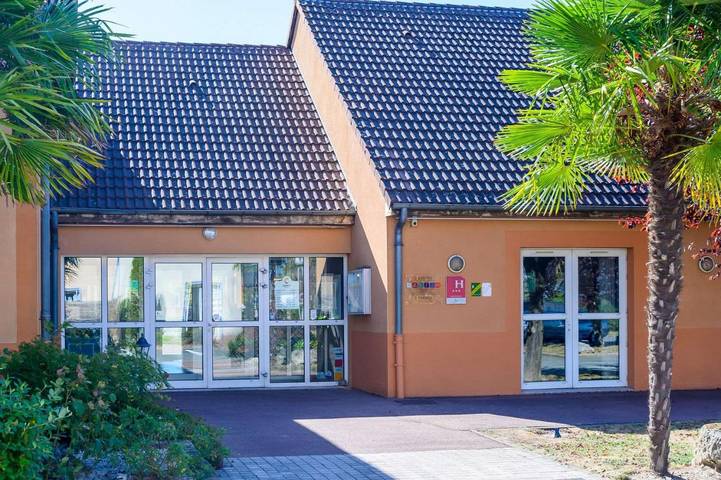 Hôtel pour 3 personnes, avec terrasse et jardin à Saran - 4