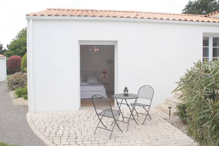 Location de vacances pour 2 personnes, avec jardin aux Les Sables-d'Olonne - 4