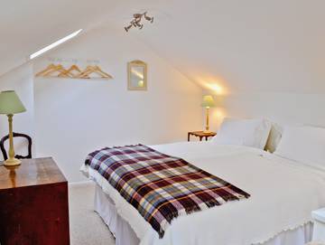 Log Cabin for 2 People in North Yorkshire, England, Photo 4