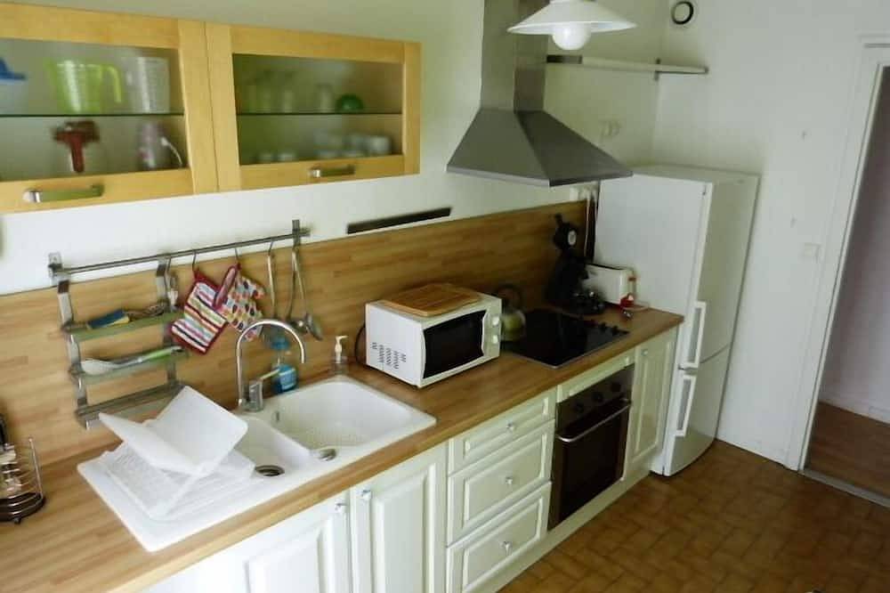Apartamento entero, 50m2, modern, 1 bedroom king size bed, teleworking, flexible arrival/departure in Nantes, Nantes region