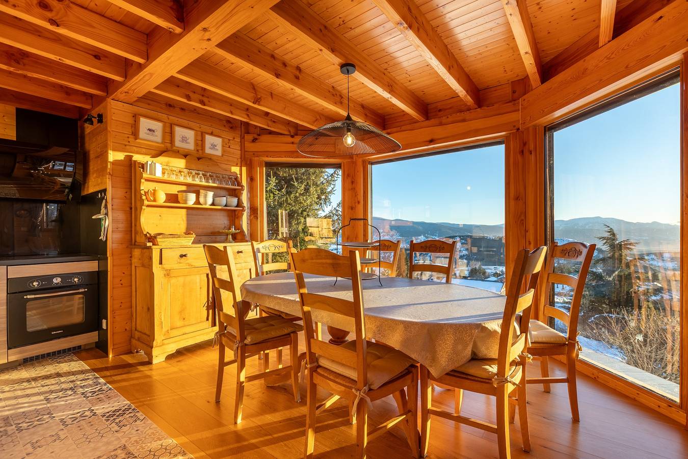 White Cocoon - Chalet avec Vue sur Montagne in Font-Romeu-Odeillo-Via, Parc naturel régional des Pyrénées catalanes