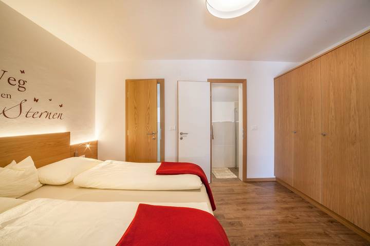 Entire apartment, Holiday Apartment "Schnitzer - Anemone" with Mountain View, Wi-Fi in Rabland, Parcines