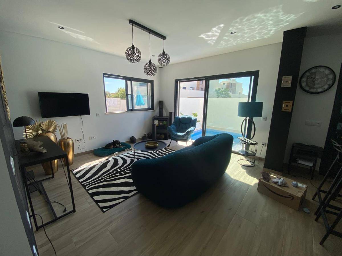 Three-Bedroom Villa in Moncarapacho e Fuseta, Ria Formosa