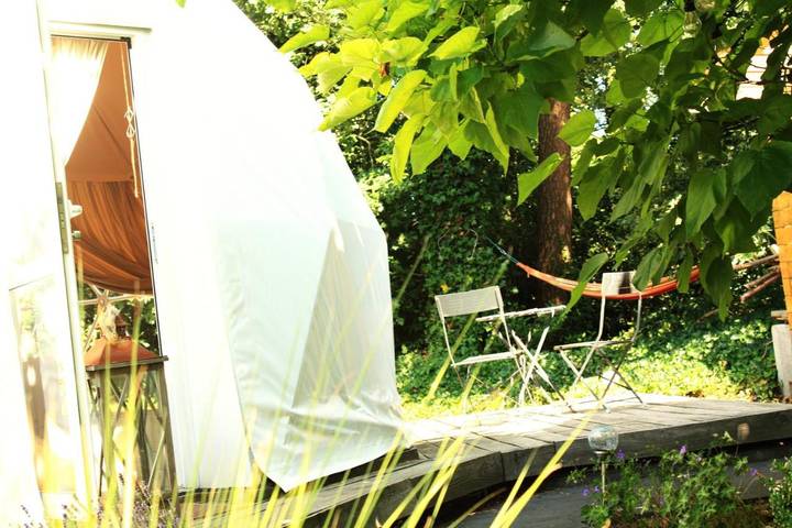 Tente pour 2 personnes, avec Terrasse ainsi que Jardin et Vue à Beringen