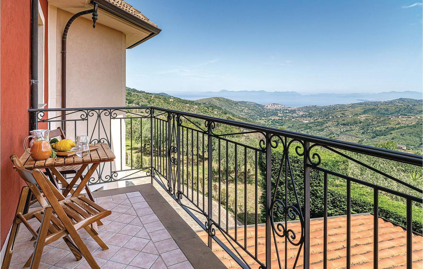 Ganze Ferienwohnung, Wohnung am Pool in Laureana Cilento in Laureana Cilento, Cilento