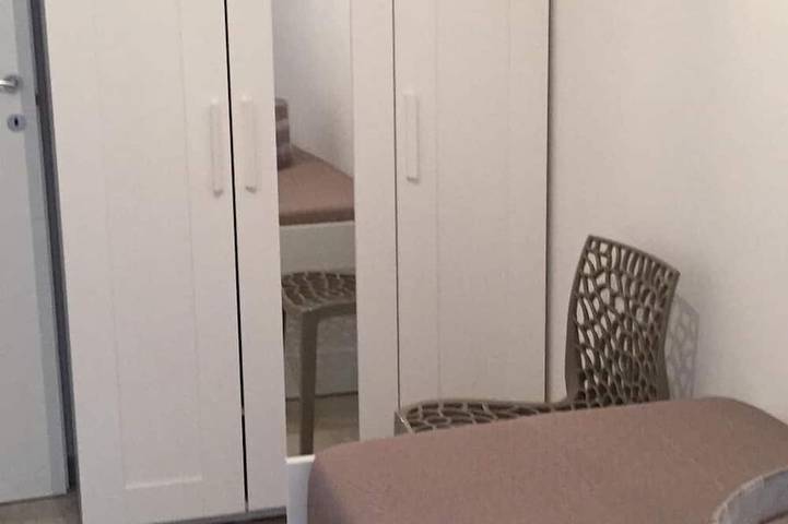 Appartamento intero, Baby House - bilo con cortile indipendente/apartment with private area<br>Iun in Spiaggia Sotto Torre, Calasetta