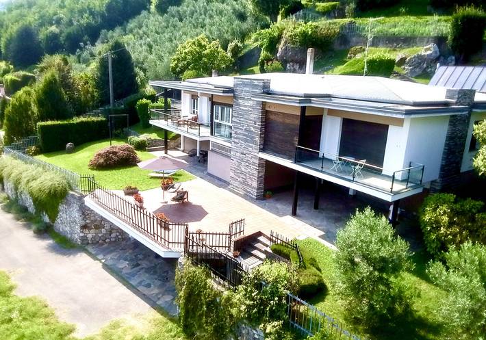 Casa vacanza per 6 persone, con Balcone e Terrazza nonché Giardino e Vista lago a Lecco
