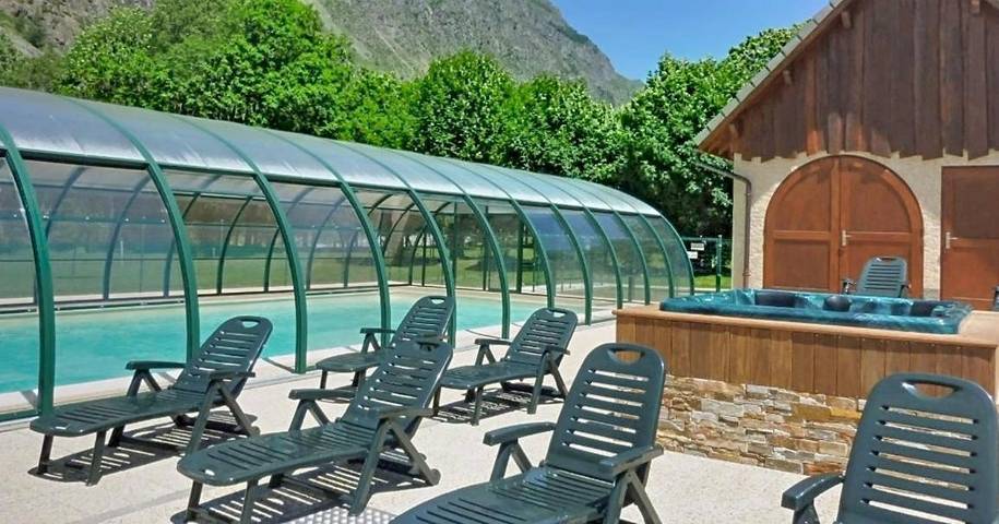 Gîte pour 4 personnes, avec jacuzzi ainsi que piscine et balcon à La Chapelle-en-Valgaudémar - 3