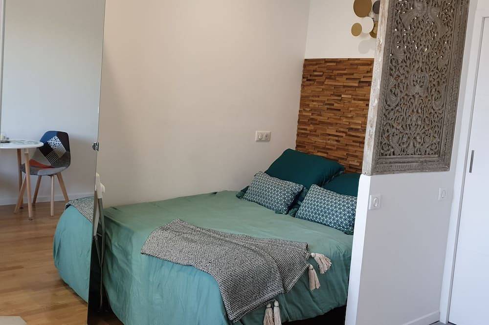 Appartement entier, Le Paon chaleureux et calme entre Paris et Disneyland in Ozoir-la-Ferrière, Seine-et-Marne