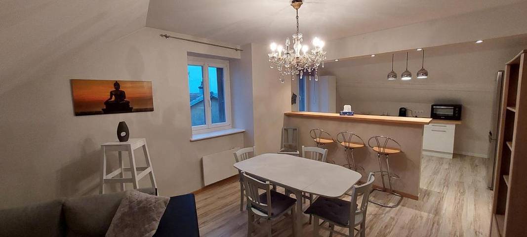 Gîte pour 5 personnes, avec Vue à Thaon-les-Vosges