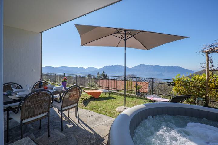 Ferienwohnung für 4 Personen, mit Whirlpool und Garten sowie Terrasse in Trarego Viggiona - 2