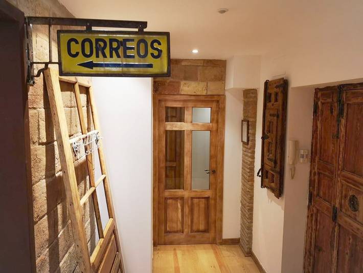 Gîte pour 8 personnes, avec vue et terrasse, animaux acceptés à Logroño - 2