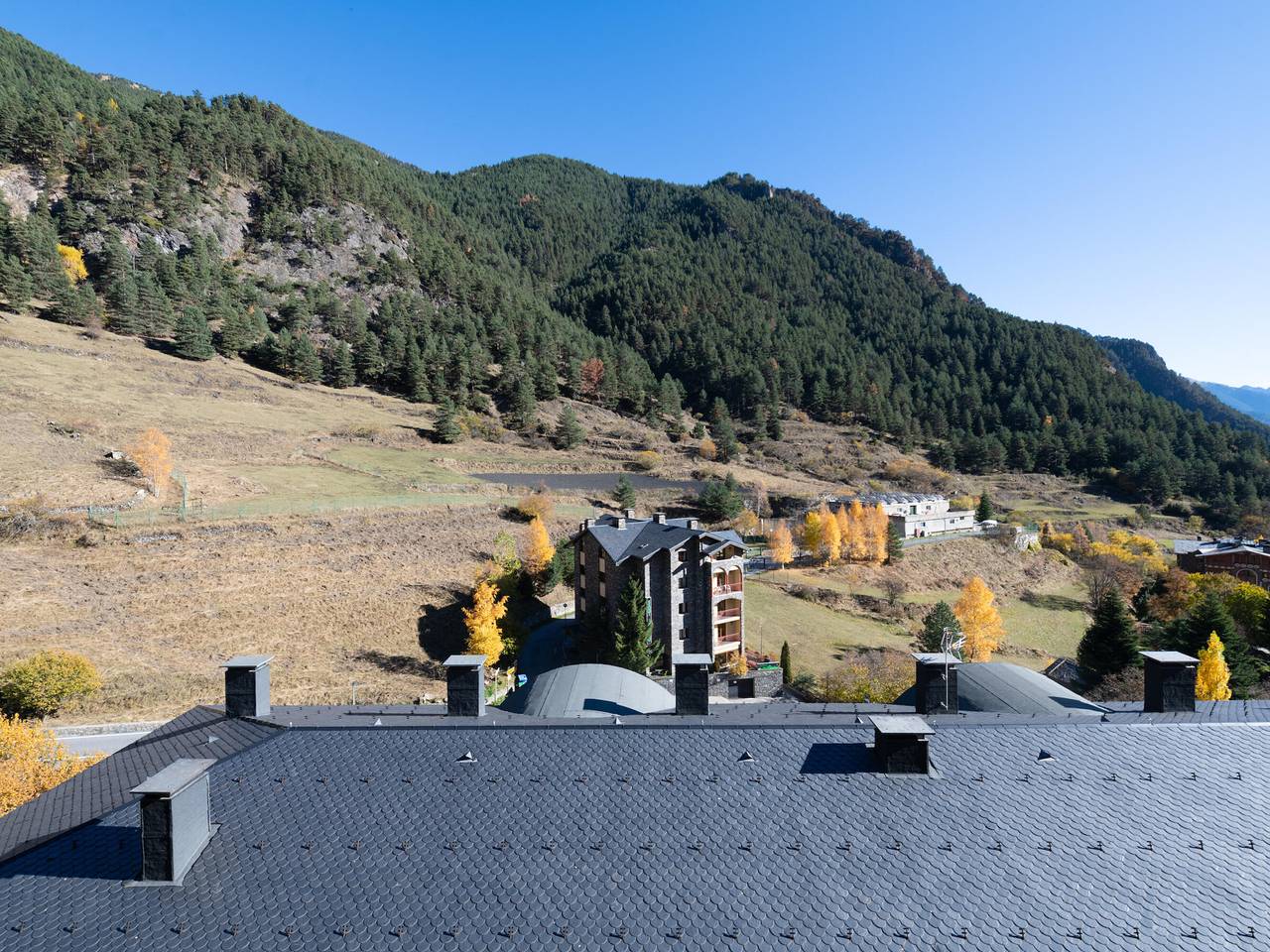 Ganze Wohnung, Arinsal: 6 Pers Wohnung, 2 Schlafzimmer, Parkplatz Inklusive in Arinsal, Pal Arinsal
