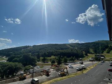 Chalet pour 4 Personnes dans Lac des Hermines, Besse-et-Saint-Anastaise, Photo 3
