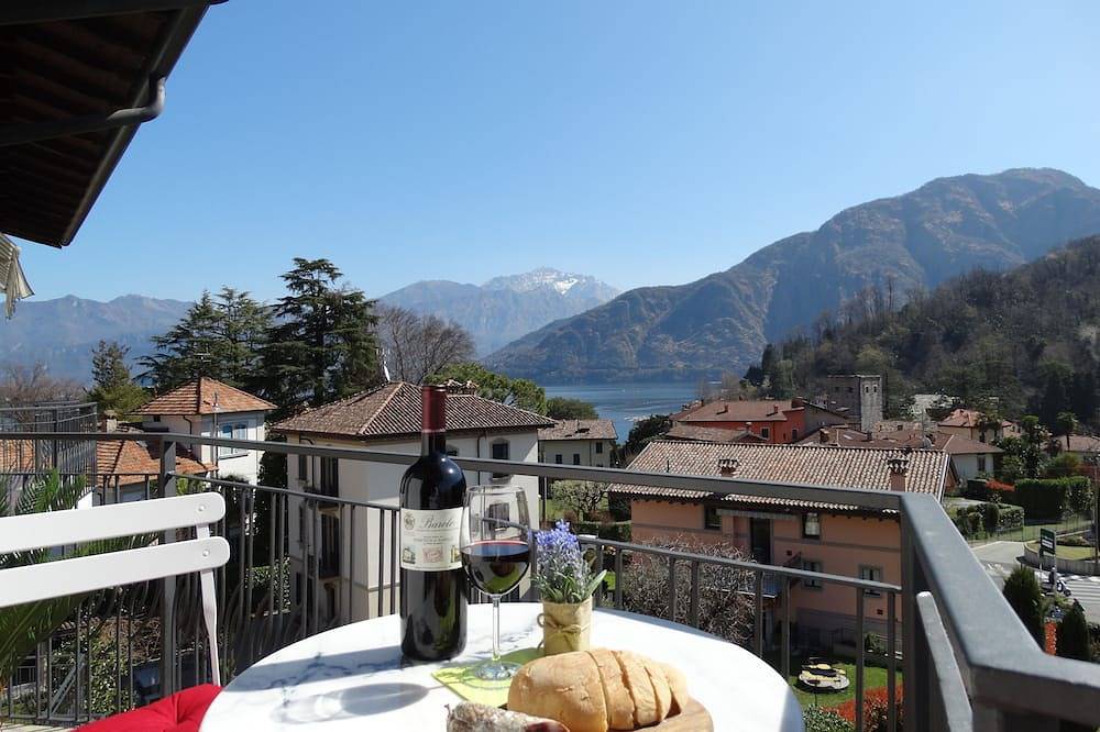 Appartamento intero, Central Location! Vista lago! Private Parking. Rinnovato a nuovo.Bello e pratico in Lenno (Italia), Tremezzina