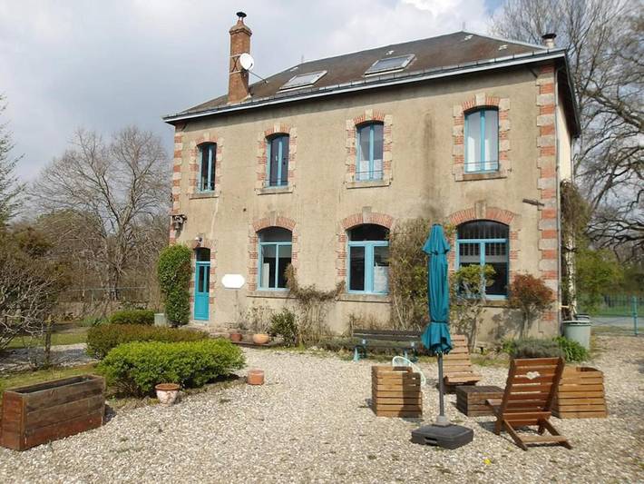 Location de vacances pour 4 personnes, avec vue et jardin à La Celle-Dunoise - 2