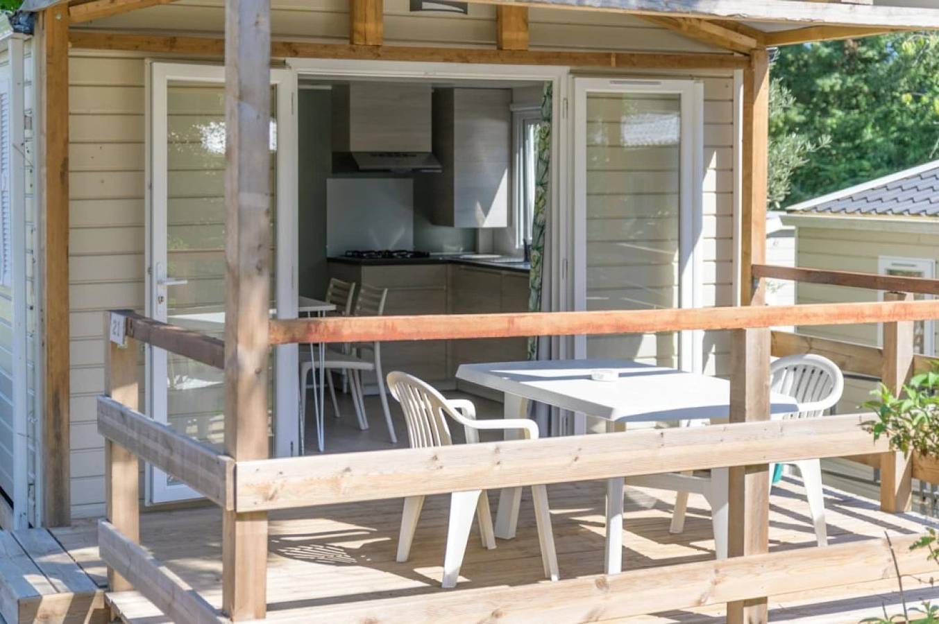 Camping 2 étoiles - Piscine in Sospel, Mittelmeerküste (Frankreich)