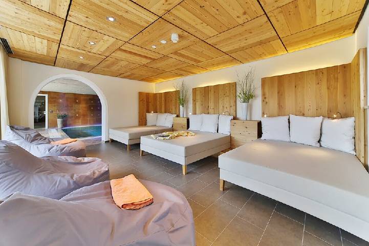 Hotel für 2 Personen, mit Balkon/Terrasse und Whirlpool sowie Terrasse und Garten in Stamsried - 3